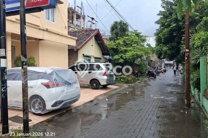 Unit Kost Dijual di Caturtunggal dengan 47 Kamar Area Strategis Unit Kost Dijual di Caturtunggal dengan 47 Kamar Area Strategis