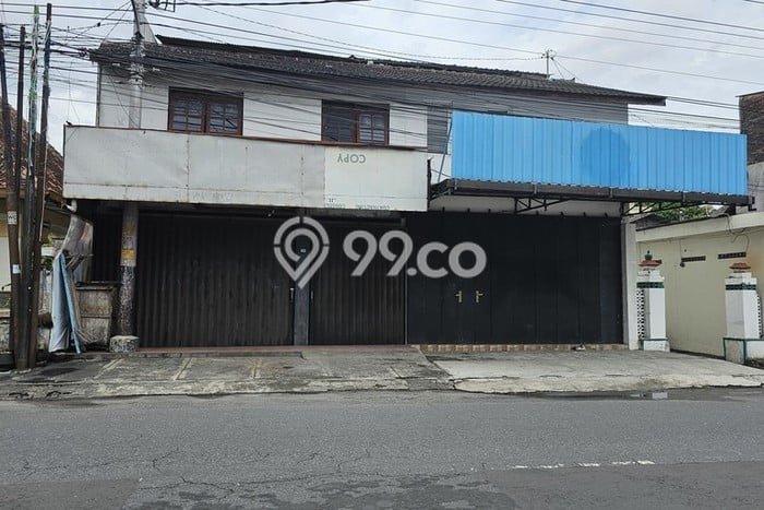 Ruko Komersial Dijual di Gamping Sleman LT 75m2 & LB 110m2 Ruko Komersial Dijual di Gamping Sleman LT 75m2 & LB 110m2