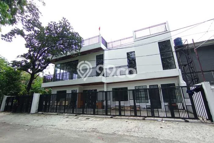 Siap Huni Rumah Mewah 5 Kamar di Tebet Dekat ke Mana Pun Siap Huni Rumah Mewah 5 Kamar di Tebet Dekat ke Mana Pun