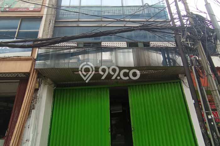 Ruko Bagus Dijual LB 210m2 Lokasi Strategis Jakarta Selatan Area Cocok untuk Bisnis Ruko Bagus Dijual LB 210m2 Lokasi Strategis Jakarta Selatan Area Cocok untuk Bisnis
