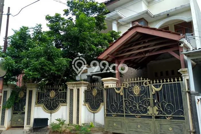 Rumah Elit Modern Tanpa Renovasi di BSD Griya Loka Tangerang Rumah Elit Modern Tanpa Renovasi di BSD Griya Loka Tangerang