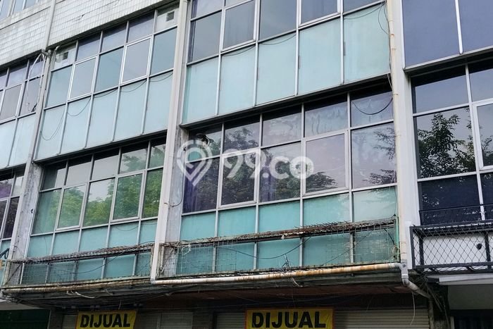 Ruko Strategis di , Luas 627m2m², Lokasi Komersial Ruko Strategis di , Luas 627m2m², Lokasi Komersial
