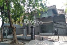 Rumah Mewah LB 262m2 Siap Pakai Desain Elegan di Petukangan, Jakarta Selatan Rumah Mewah LB 262m2 Siap Pakai Desain Elegan di Petukangan, Jakarta Selatan