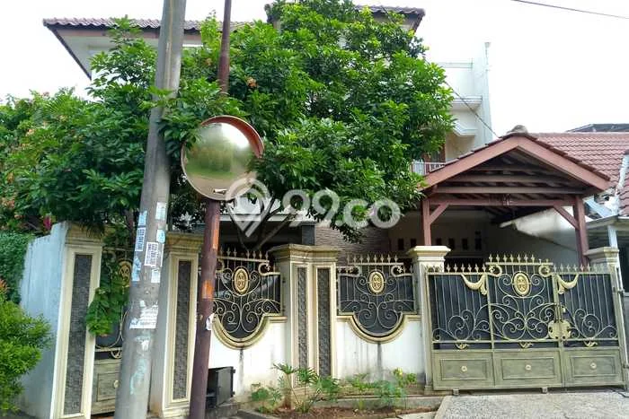 Rumah Elit Modern Tanpa Renovasi di BSD Griya Loka Tangerang Rumah Elit Modern Tanpa Renovasi di BSD Griya Loka Tangerang