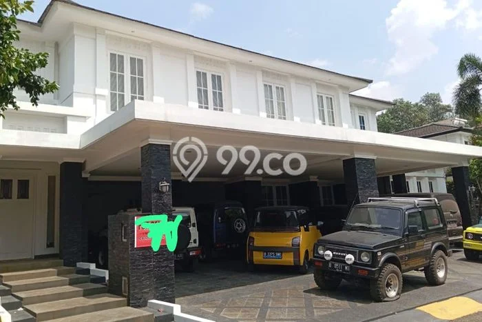 Hunian Mewah LB 302m2 Siap Pakai Desain Elegan di Pondok Ranji, Tangerang Hunian Mewah LB 302m2 Siap Pakai Desain Elegan di Pondok Ranji, Tangerang