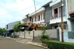 Rumah Elit LB 450m2 Siap Huni Desain Elegan di Bintaro, Tangerang Selatan Rumah Elit LB 450m2 Siap Huni Desain Elegan di Bintaro, Tangerang Selatan
