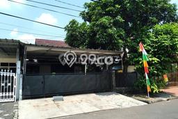PROPERTI PILIHAN! Rumah Asri area Bintaro, LT 240m² LB 140m² PROPERTI PILIHAN! Rumah Asri area Bintaro, LT 240m² LB 140m²