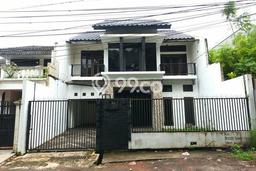 Rumah Modern 2 KT di Bintaro Jakarta Selatan Unfurnished Rumah Modern 2 KT di Bintaro Jakarta Selatan Unfurnished