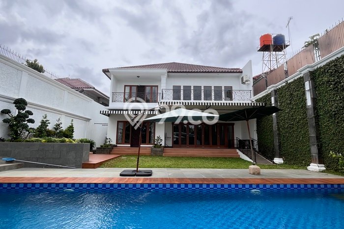 Hunian Minimalis dengan LT 691m2 & LB 576m2 Disewakan di Kemang Hunian Minimalis dengan LT 691m2 & LB 576m2 Disewakan di Kemang