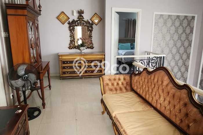 Jual Rumah Mewah Elegan Dengan View Cantik di Wisata Bukit Mas, Surabaya Jual Rumah Mewah Elegan Dengan View Cantik di Wisata Bukit Mas, Surabaya