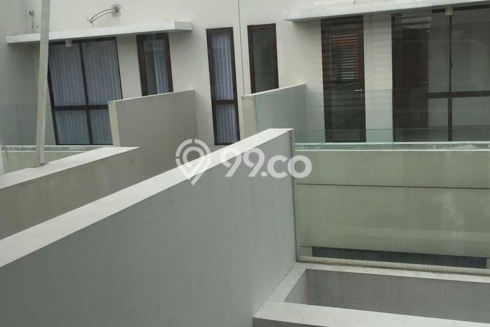 Ready to Use! Premium House LT 120m2 Desain Elegan di Graha Ready to Use! Premium House LT 120m2 Desain Elegan di Graha