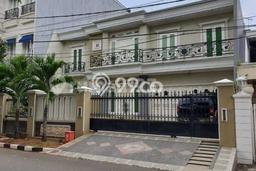 For Sale! Premium House LT 419m2 Desain Elegan di Pulomas For Sale! Premium House LT 419m2 Desain Elegan di Pulomas