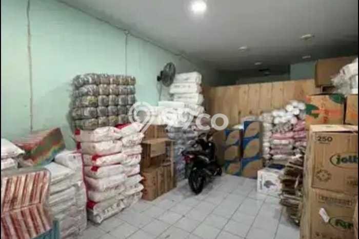 KEUNTUNGAN BERLIPAT! Ruko di , Luas 85m2m², Posisi Jalan Utama KEUNTUNGAN BERLIPAT! Ruko di , Luas 85m2m², Posisi Jalan Utama