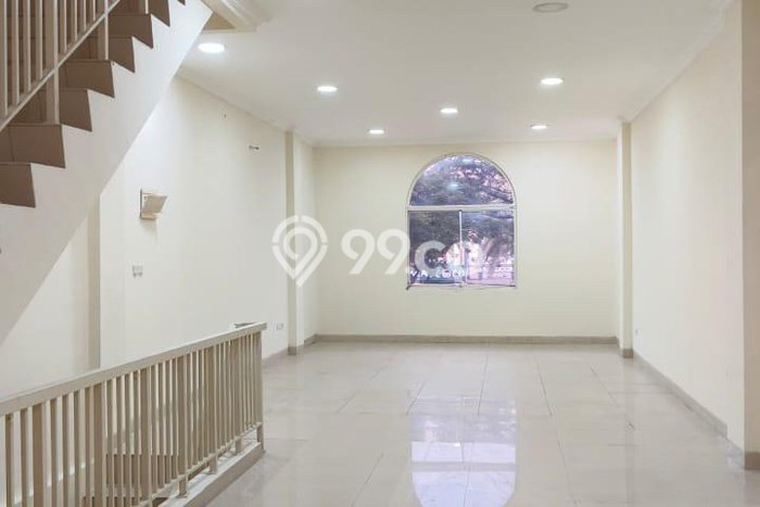 FOR RENT! Ruko di Green Lake City Cocok untuk Bisnis 236m2 FOR RENT! Ruko di Green Lake City Cocok untuk Bisnis 236m2