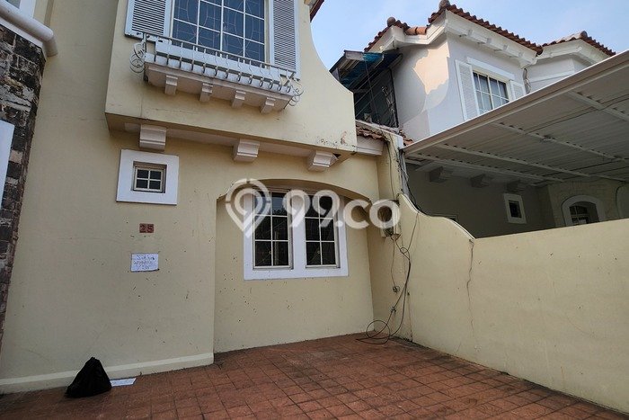Rumah di , 3 KM, Dekat Fasilitas Umum, LT 200m2m² Bangunan 250m2m² Rumah di , 3 KM, Dekat Fasilitas Umum, LT 200m2m² Bangunan 250m2m²