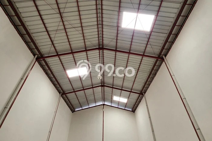 LOKASI PREMIUM! Gudang di , Luas 300m2m², Lokasi Niaga LOKASI PREMIUM! Gudang di , Luas 300m2m², Lokasi Niaga
