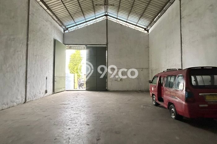 AREA PREMIUM! Gudang di Duri Kosambi, Luas 268m², Lokasi Strategis AREA PREMIUM! Gudang di Duri Kosambi, Luas 268m², Lokasi Strategis