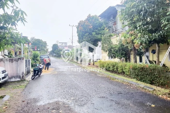 Hunian Strategis 2 KT LB 90m2 Kondisi Bagus di Tanjung Pinang Timur Hunian Strategis 2 KT LB 90m2 Kondisi Bagus di Tanjung Pinang Timur
