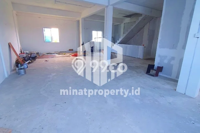 Ruko Dijual di Prime Area Tanjung Pinang Luas 300m2 Ruko Dijual di Prime Area Tanjung Pinang Luas 300m2