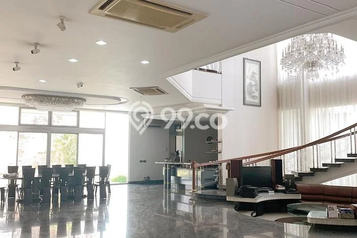 Jarang Ada! Rumah Kontrakan 5 Kamar Nyaman Siap Huni Intercon Jarang Ada! Rumah Kontrakan 5 Kamar Nyaman Siap Huni Intercon