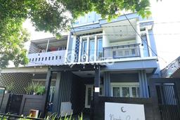 Rumah 3 Lantai Bagus Semi Furnished Sertifikat Hak Milik di Kranji, Bekasi Rumah 3 Lantai Bagus Semi Furnished Sertifikat Hak Milik di Kranji, Bekasi