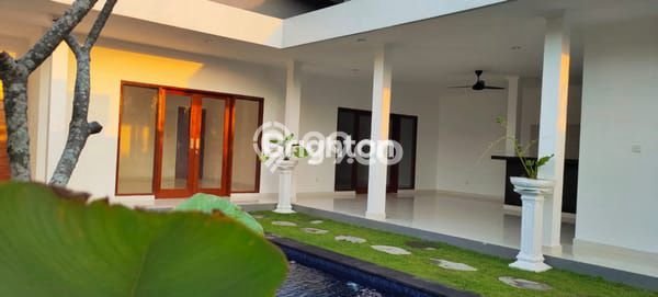 Vila di Canggu, Area 300m², Dekat Mudah Pusat Kota Vila di Canggu, Area 300m², Dekat Mudah Pusat Kota