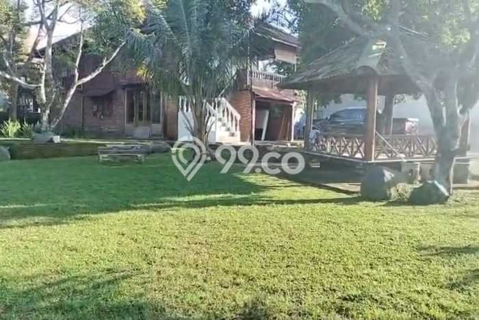 Vila Kawasan Malang Kota, Ukuran 3000m2m², Akses ke berbagai keperluan Vila Kawasan Malang Kota, Ukuran 3000m2m², Akses ke berbagai keperluan