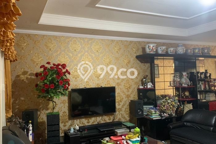 Siap Huni Rumah Mewah 7 Kamar di Blimbing Dekat ke Mana Saja Siap Huni Rumah Mewah 7 Kamar di Blimbing Dekat ke Mana Saja