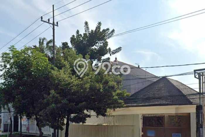 JUAL CEPAT! Rumah Ready Stock Lokasi Premium Surabaya Kota, LT 493m2m² Bangunan 312m2m² JUAL CEPAT! Rumah Ready Stock Lokasi Premium Surabaya Kota, LT 493m2m² Bangunan 312m2m²