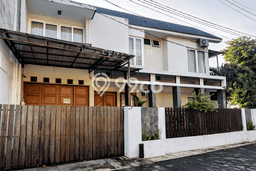 Hunian Elit LB 220m2 Siap Huni Desain Elegan di Condong Catur, Sleman Hunian Elit LB 220m2 Siap Huni Desain Elegan di Condong Catur, Sleman