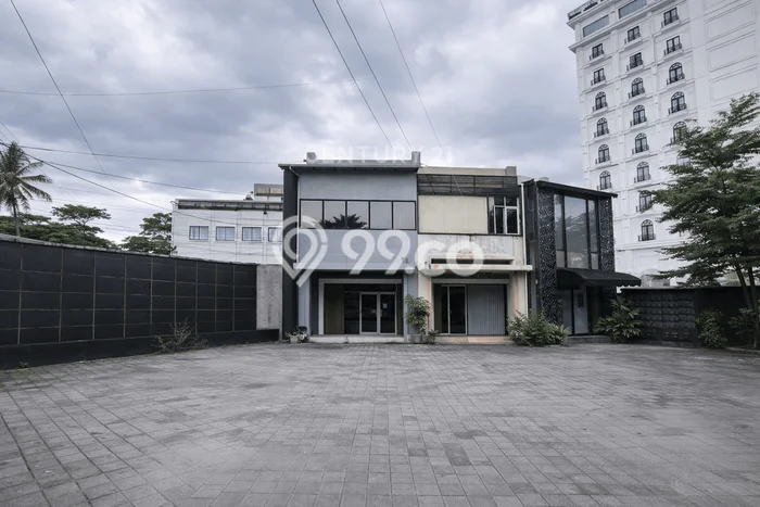 Ruko Bagus Dijual LB 180m2 Lokasi Strategis Yogyakarta Area Cocok untuk Bisnis Ruko Bagus Dijual LB 180m2 Lokasi Strategis Yogyakarta Area Cocok untuk Bisnis