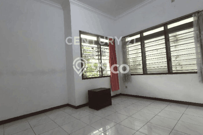 Hunian Mewah LB 200m2 Siap Huni Desain Elegan di Kayu Putih, Jakarta Timur Hunian Mewah LB 200m2 Siap Huni Desain Elegan di Kayu Putih, Jakarta Timur