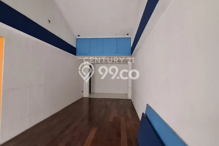 Unit Ruko Dijual di Jakarta Timur LT 190m2 & LB 100m2 Unit Ruko Dijual di Jakarta Timur LT 190m2 & LB 100m2