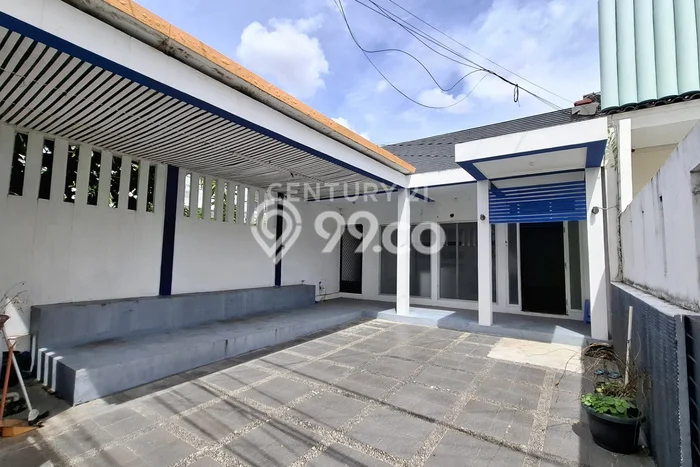 Unit Ruko Dijual di Jakarta Timur LT 190m2 & LB 100m2 Unit Ruko Dijual di Jakarta Timur LT 190m2 & LB 100m2