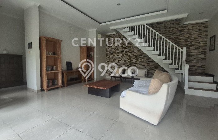 Dijual Rumah Mewah Megah Dengan View Eksklusif di Pulogebang, Jakarta Timur Dijual Rumah Mewah Megah Dengan View Eksklusif di Pulogebang, Jakarta Timur