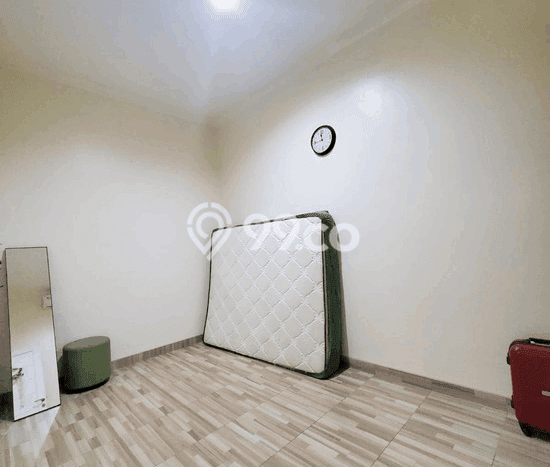 Rumah Modern 5 Kamar LT 226m2 di Ciracas Rumah Modern 5 Kamar LT 226m2 di Ciracas