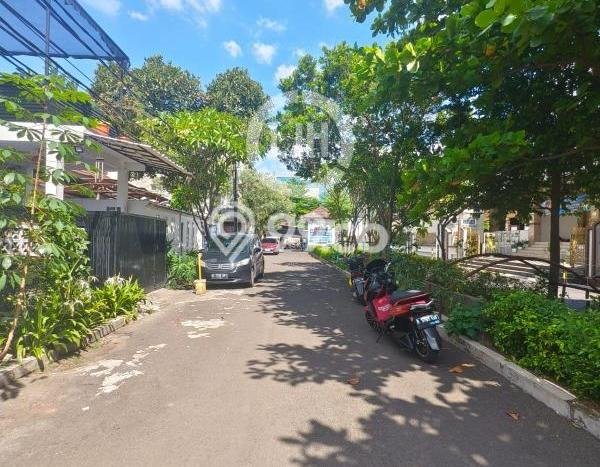 For Sale! Luxury House LT 140m2 Desain Elegan di Jaka Setia For Sale! Luxury House LT 140m2 Desain Elegan di Jaka Setia