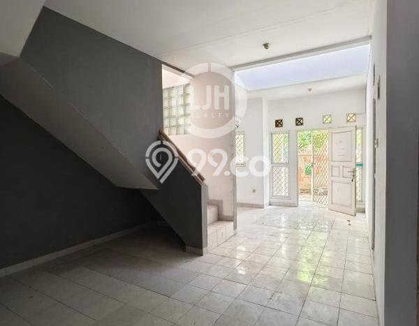 For Sale! Luxury House LT 140m2 Desain Elegan di Jaka Setia For Sale! Luxury House LT 140m2 Desain Elegan di Jaka Setia
