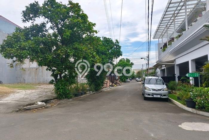 Tanah Kosong Dijual di Bekasi dengan Area 270m2 Tanah Kosong Dijual di Bekasi dengan Area 270m2