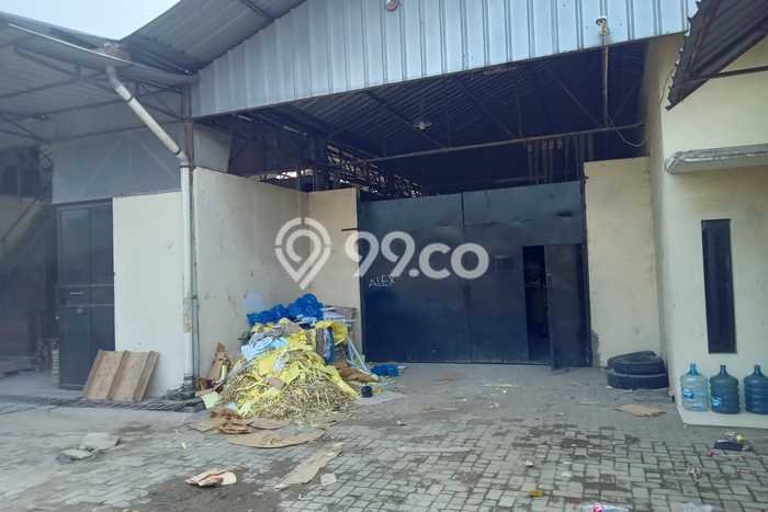 LOKASI STRATEGIS! Gudang di Cipondoh, Luas 600m², Area Komersial, Jalan Utama LOKASI STRATEGIS! Gudang di Cipondoh, Luas 600m², Area Komersial, Jalan Utama