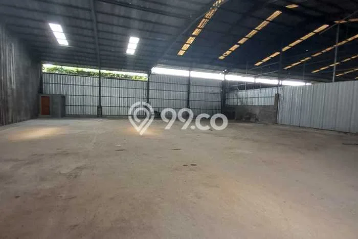 AREA BISNIS! Gudang di , Luas 767m2m², Area Strategis AREA BISNIS! Gudang di , Luas 767m2m², Area Strategis