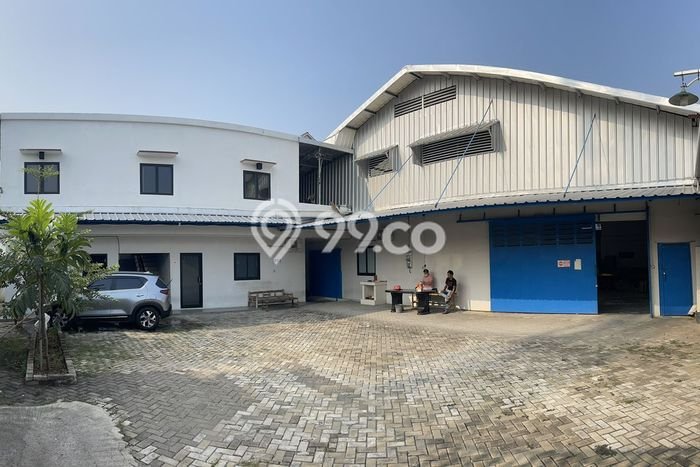 Gudang Area Bisnis Kawasan Jati Uwung, Luas 800m², Siap Operasional Gudang Area Bisnis Kawasan Jati Uwung, Luas 800m², Siap Operasional