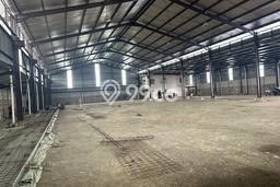 LOKASI PREMIUM! Gudang di Legok, Luas 1700m², Area Ramai LOKASI PREMIUM! Gudang di Legok, Luas 1700m², Area Ramai