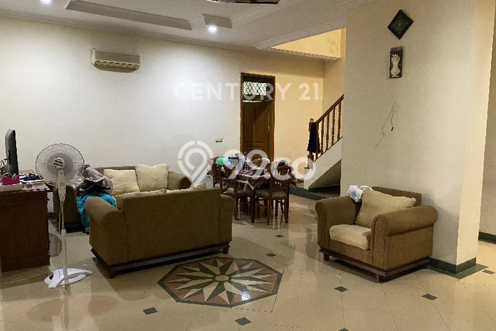 Sewa Rumah Murah di Pulomas Jakarta Timur dengan 5 KT Sewa Rumah Murah di Pulomas Jakarta Timur dengan 5 KT