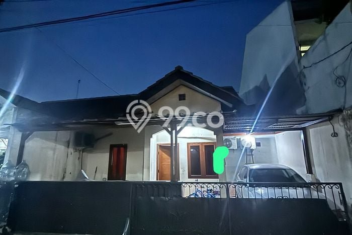 Rumah Minimalis 4 KT di Padurenan Bekasi Semi Furnished Rumah Minimalis 4 KT di Padurenan Bekasi Semi Furnished