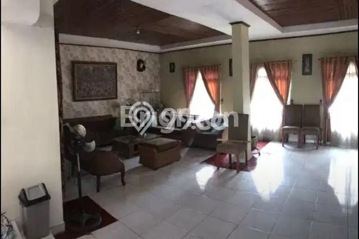 DIJUAL! Vila Kawasan Ciomas, Luas 2945m², Lokasi Premium DIJUAL! Vila Kawasan Ciomas, Luas 2945m², Lokasi Premium
