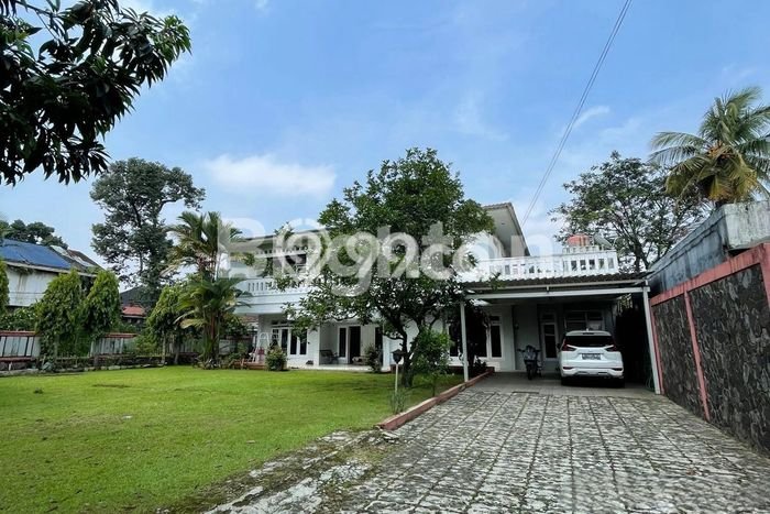 Hunian Elit LB 400m2 Siap Pakai Desain Elegan di Ahmadyani, Bogor Hunian Elit LB 400m2 Siap Pakai Desain Elegan di Ahmadyani, Bogor