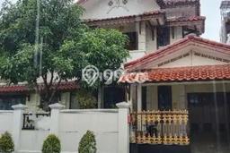 Rumah Elit Modern Tanpa Renovasi di Pajajaran Bogor Rumah Elit Modern Tanpa Renovasi di Pajajaran Bogor