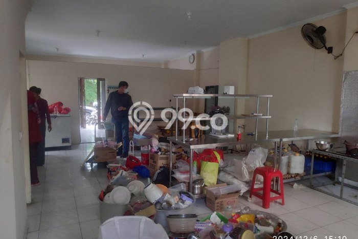 Ruko Bagus Dijual LB 168m2 Lokasi Strategis Jakarta Barat Area Cocok untuk Berbisnis Ruko Bagus Dijual LB 168m2 Lokasi Strategis Jakarta Barat Area Cocok untuk Berbisnis
