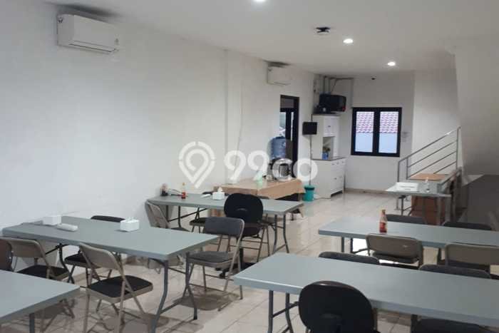Unit Ruko Dijual di Jakarta Selatan LT 200m2 & LB 360m2 Unit Ruko Dijual di Jakarta Selatan LT 200m2 & LB 360m2